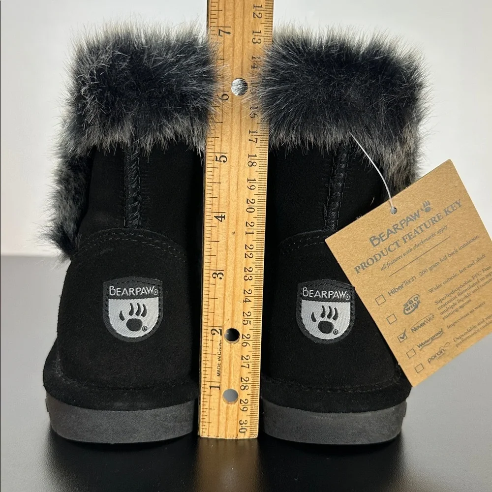 Bearpaw Helaina Black Suede Fur-Lined Boots Size 5 Youth‎ Warm Winter Boots
